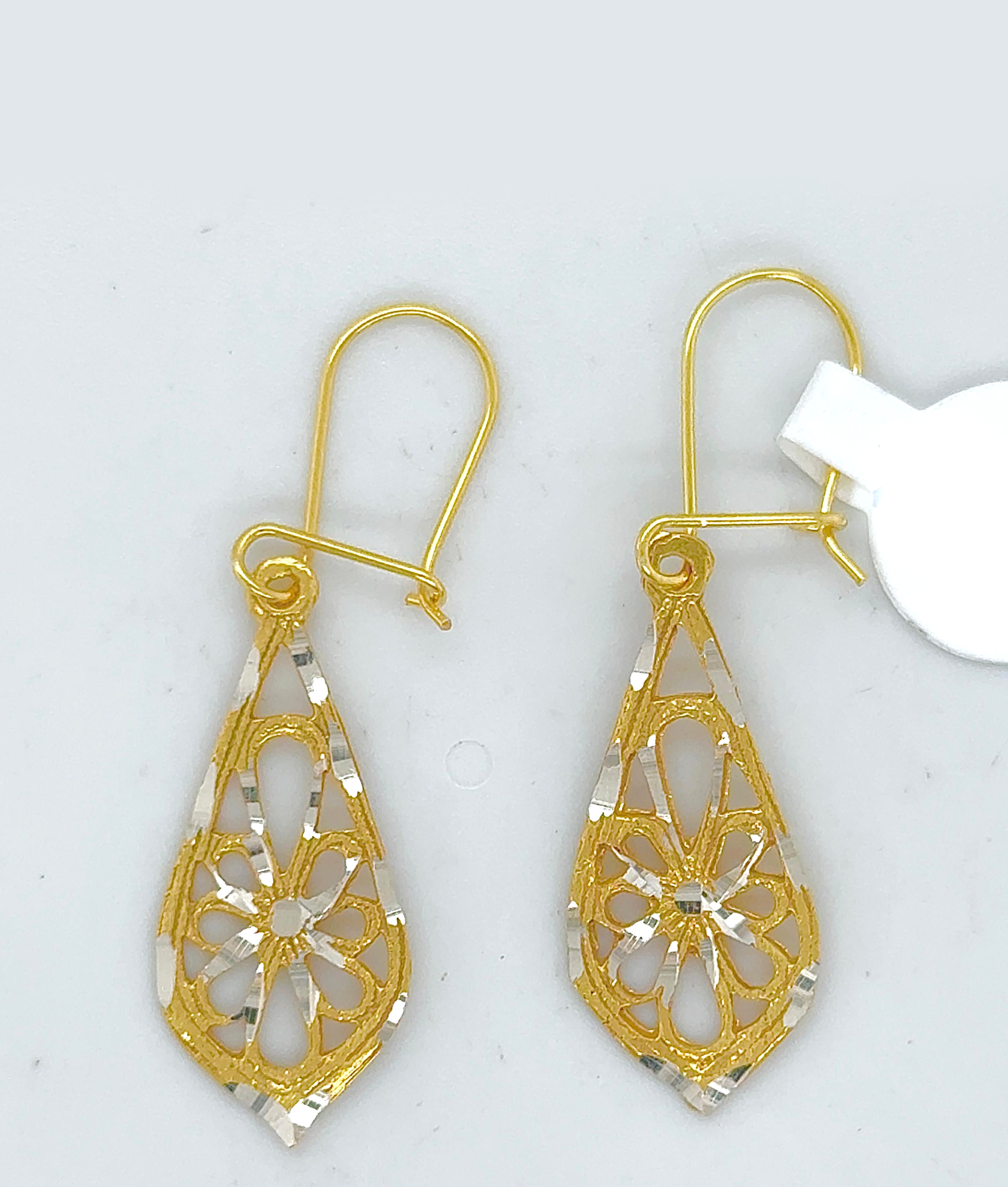 Gold Hanging Earring