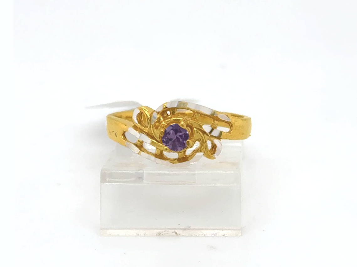 Gold Ladie Ring