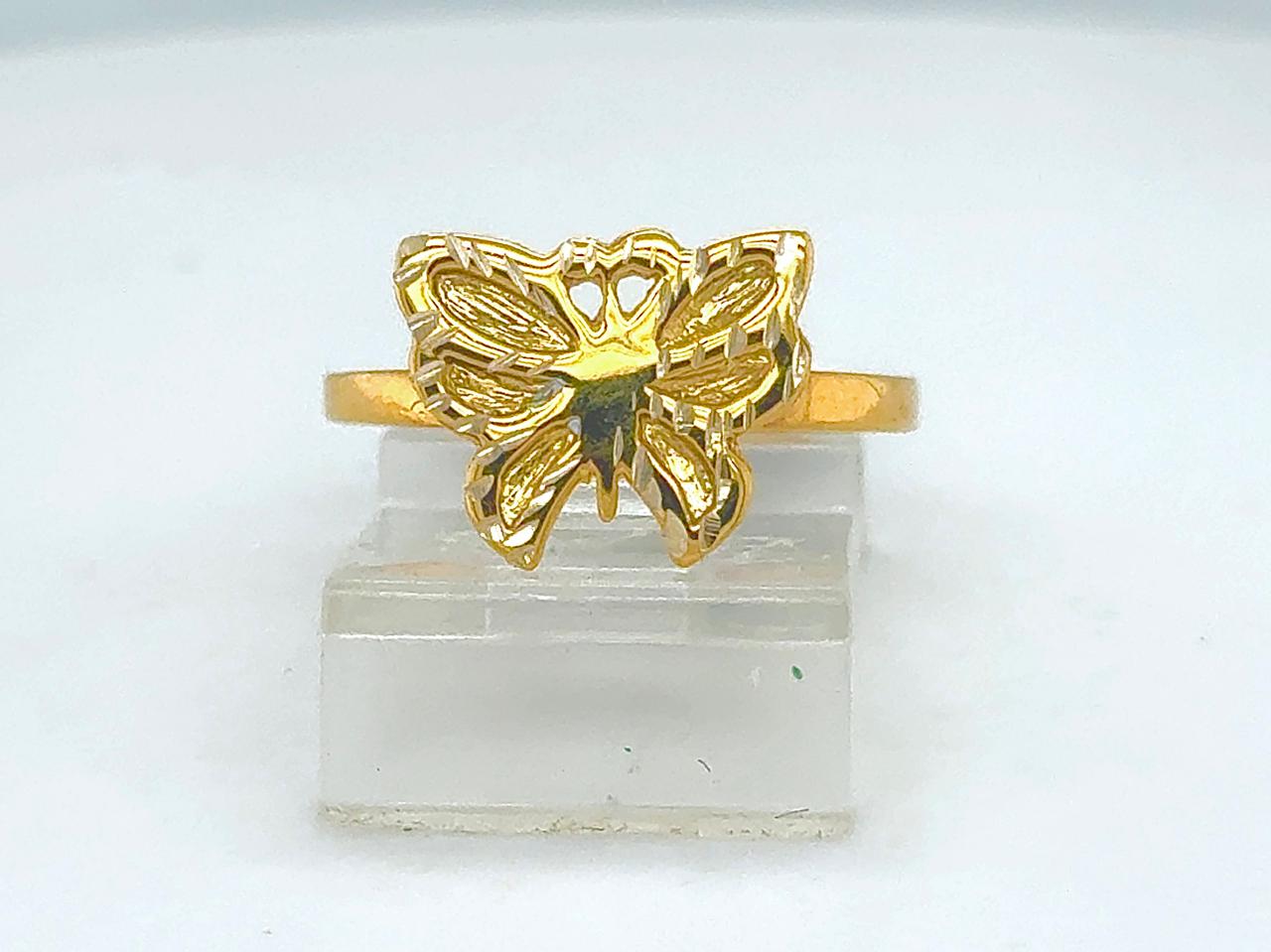 Gold Ladie Ring