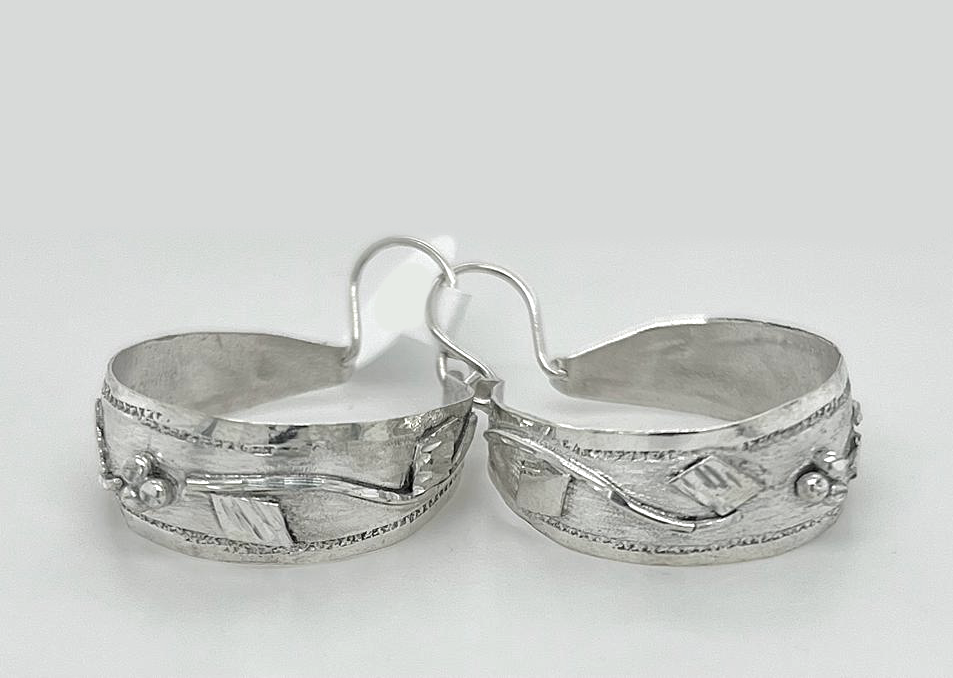 Silver Hoop