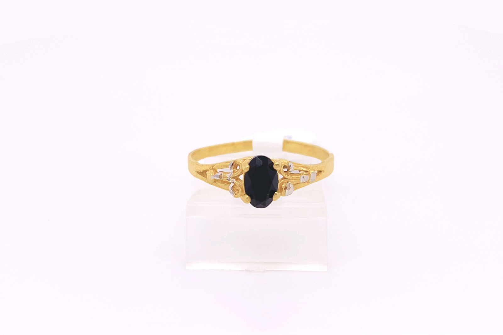 Gold Ladie Ring