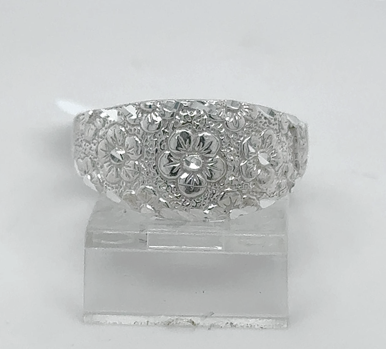 Silver Ladie Ring