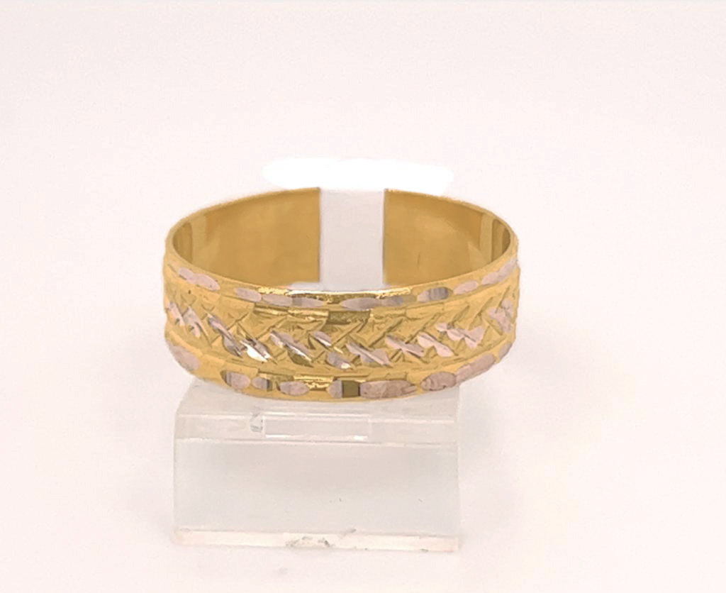 Gold Gent Wedding Ring