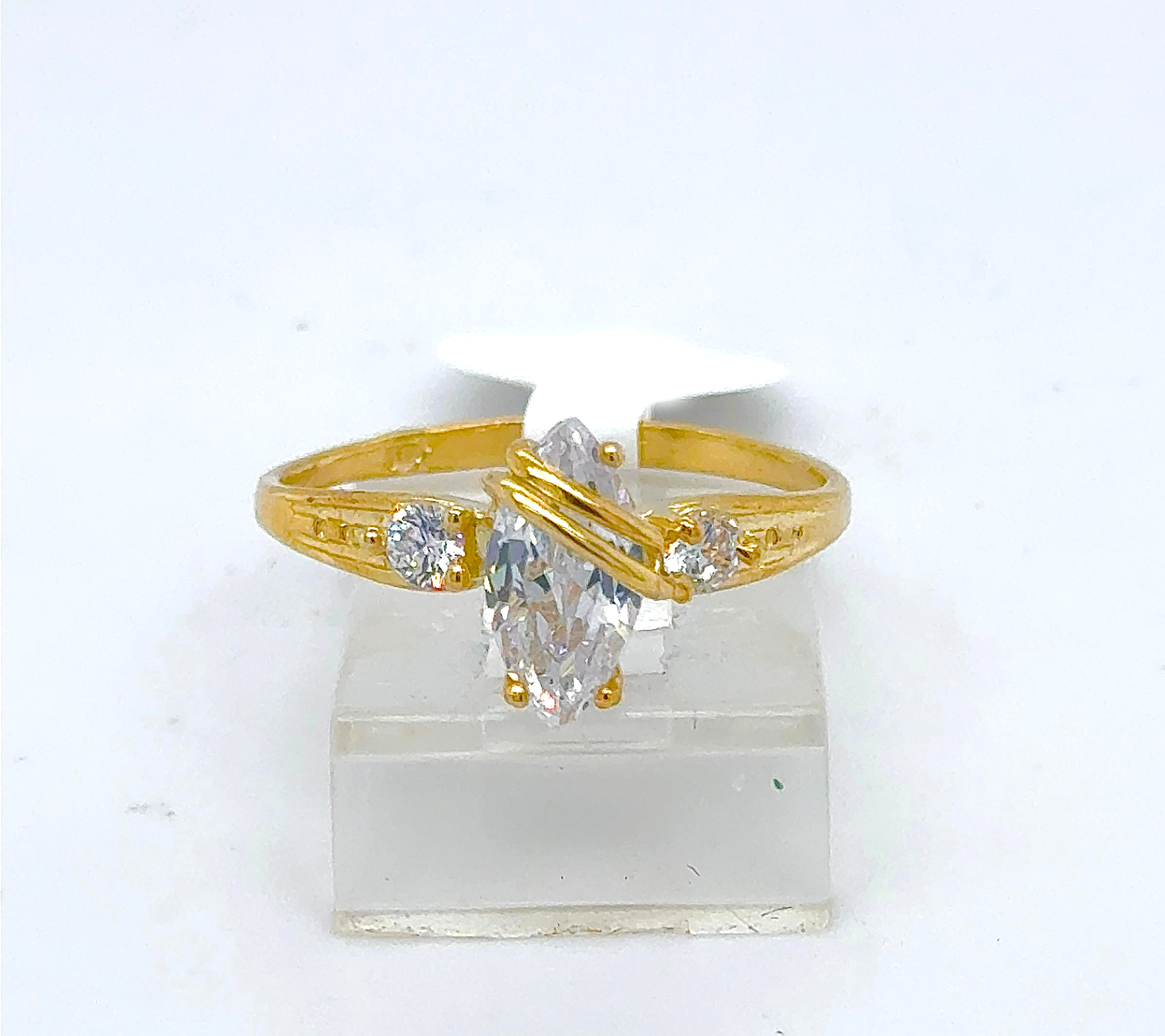 Gold Ladie Ring