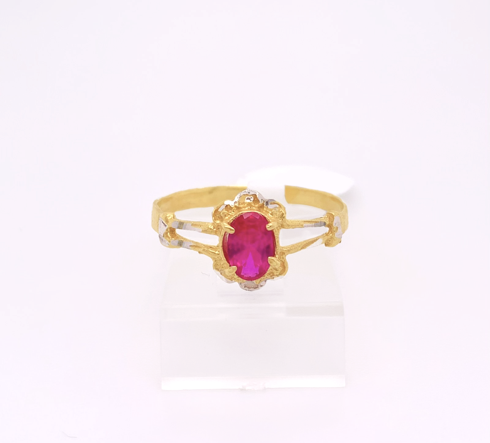 Gold Ladie Ring