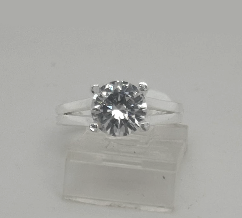 Silver Ladie Ring
