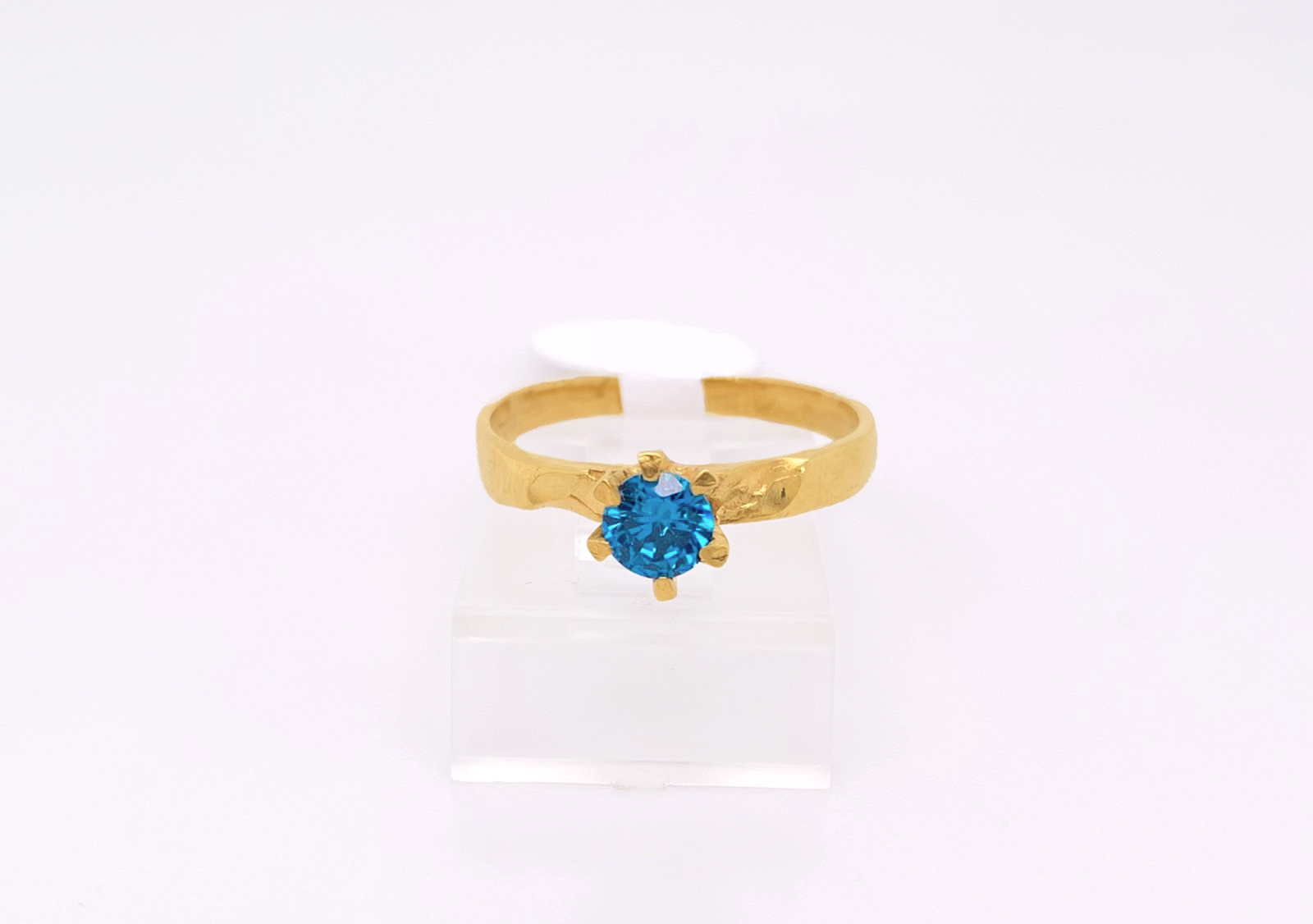 Gold Ladie Ring