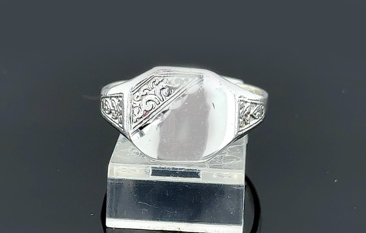 Silver Gent Ring