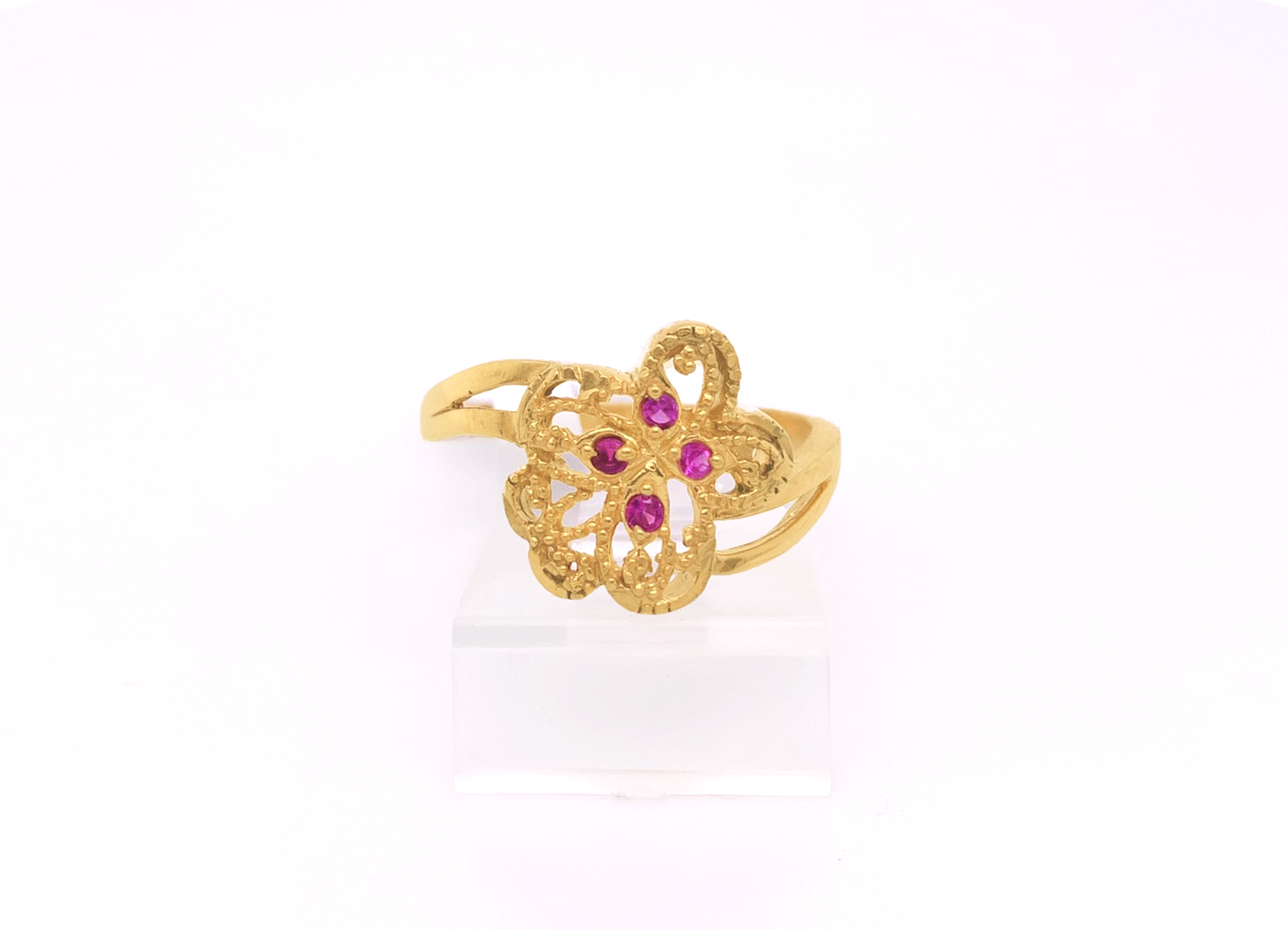 Gold Ladie Ring
