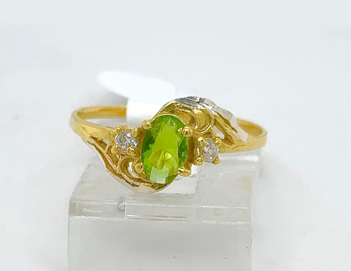 Gold Ladie Ring