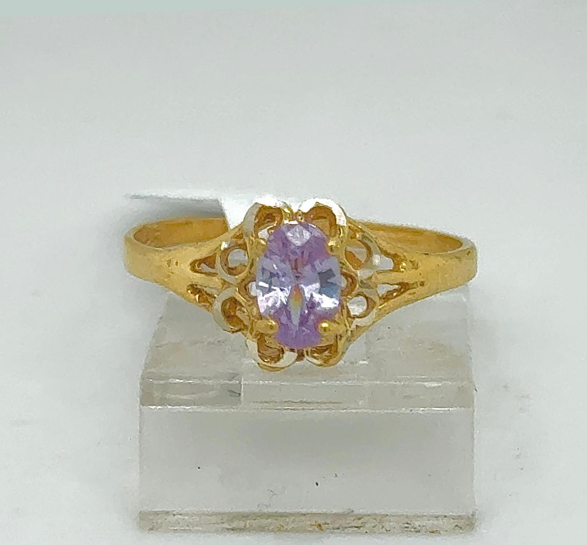 Gold Ladie Ring
