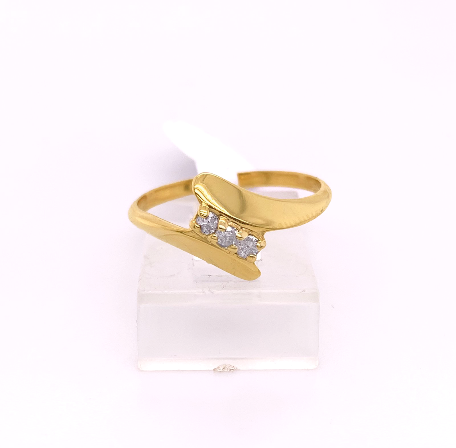 Gold Ladie Ring