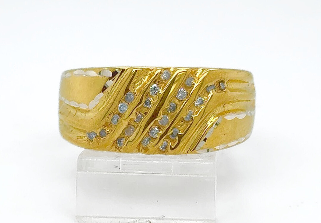 Gold Gent Wedding Ring