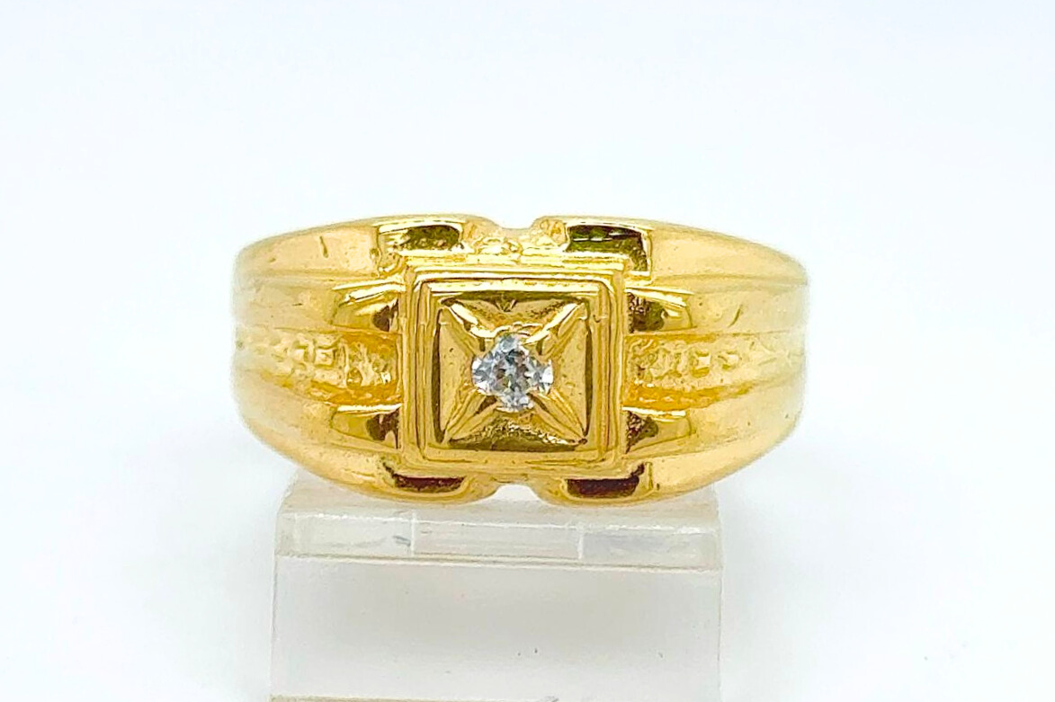 Gold Gent Wedding Ring