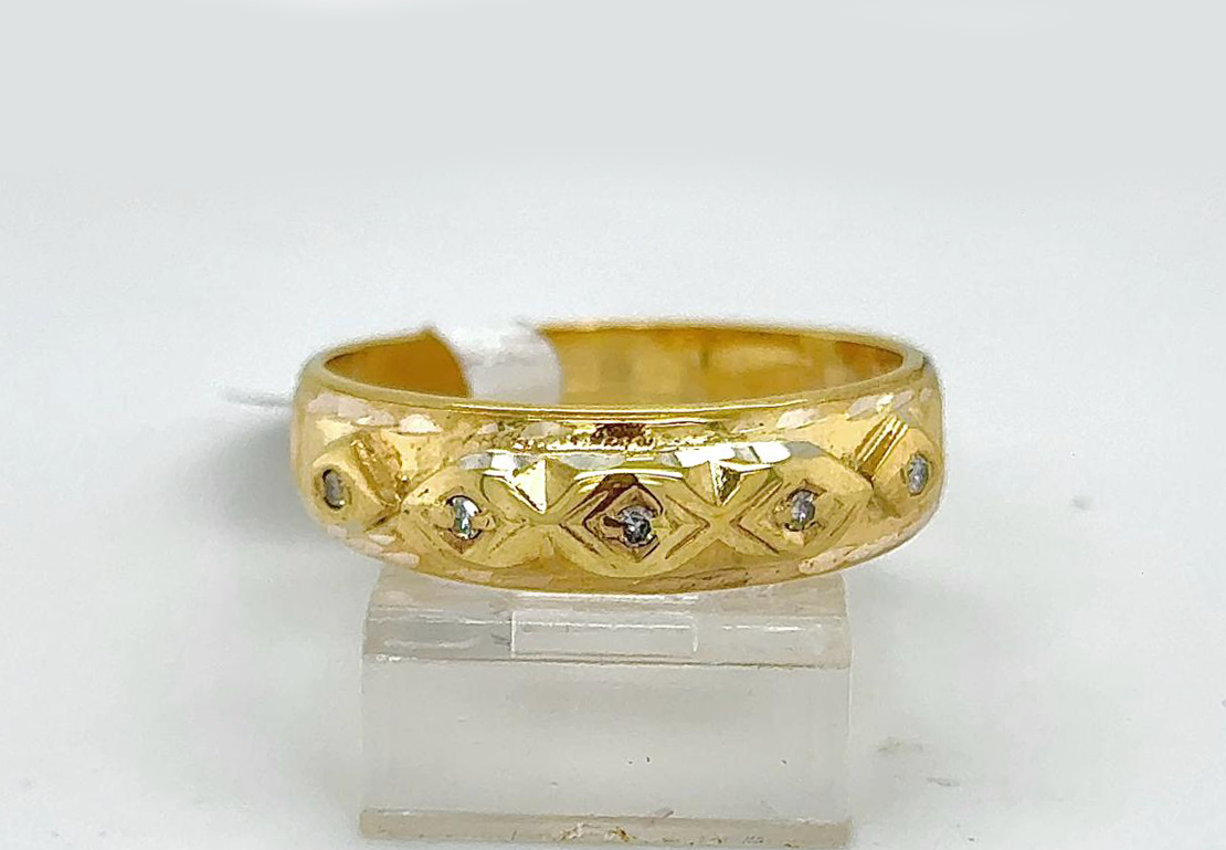 Gold Gent Wedding Ring