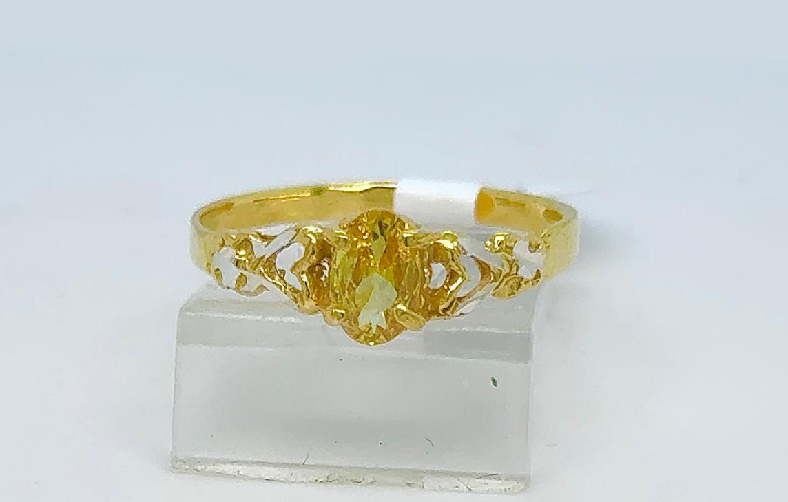 Gold Ladie Ring