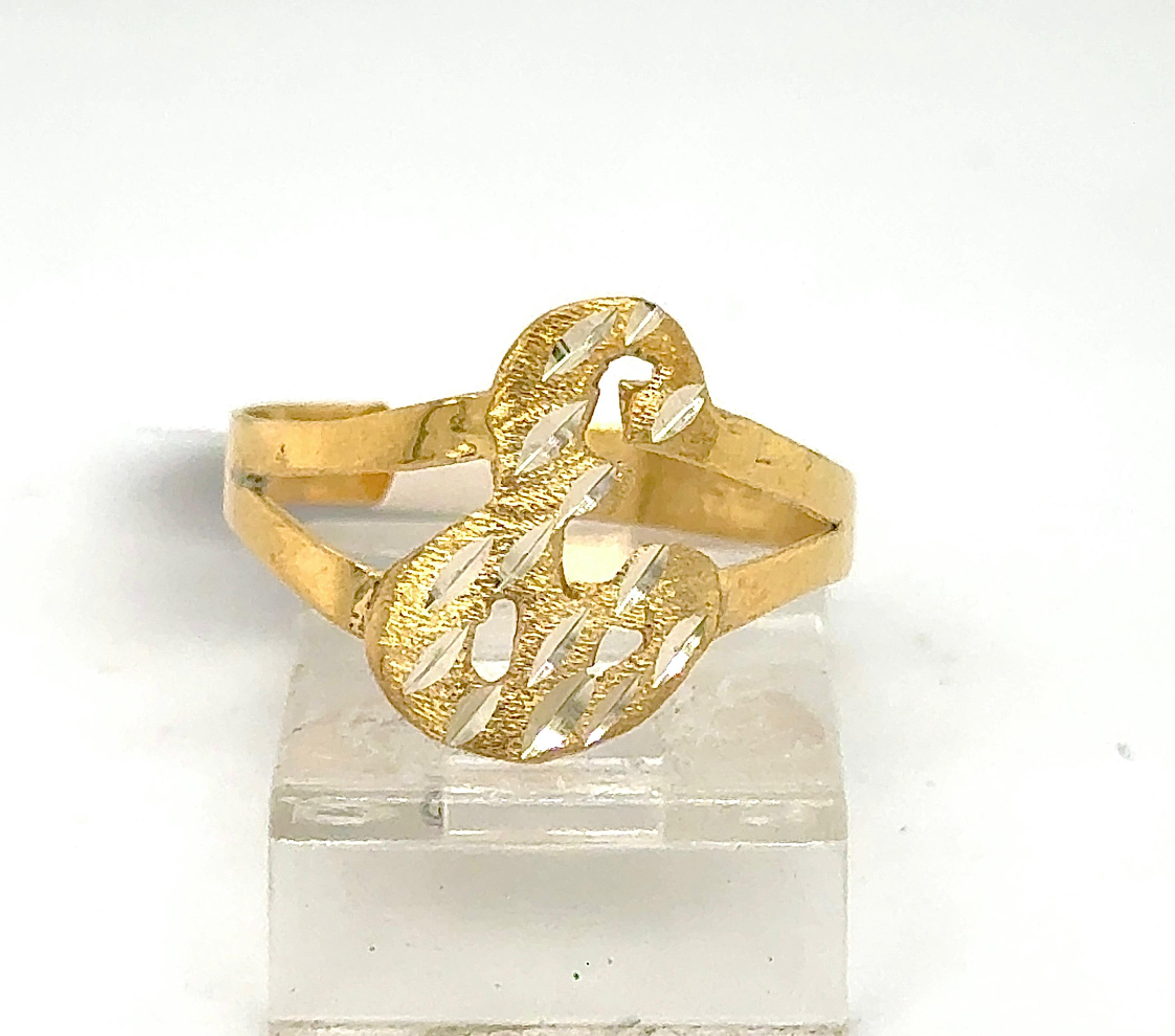 Gold Ladie Ring