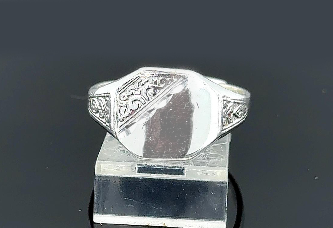 Silver Gent Ring