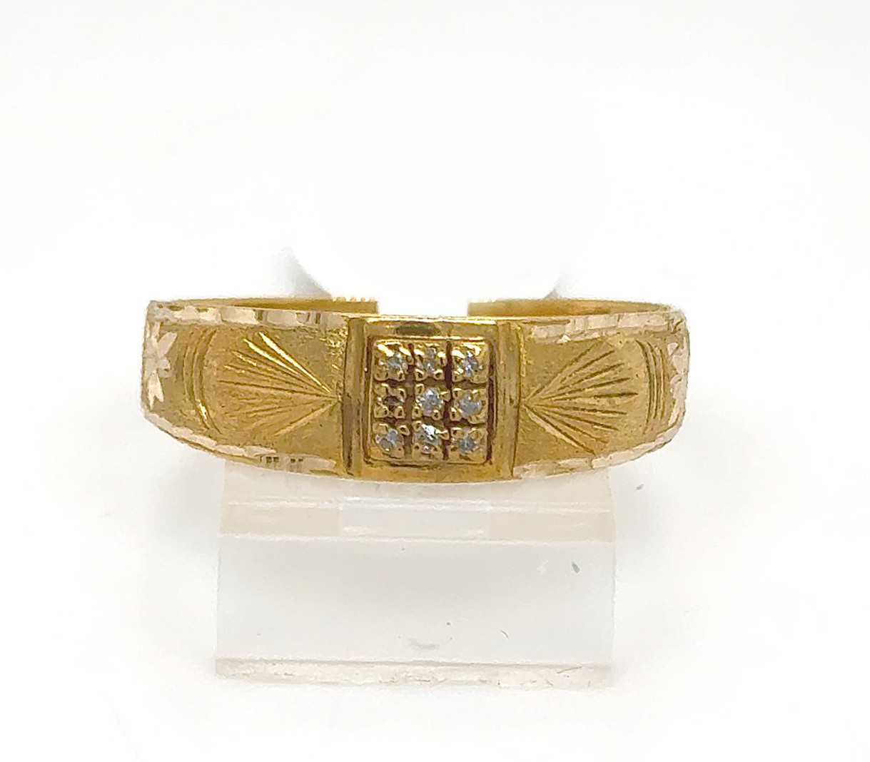 Gold Gent Wedding Ring