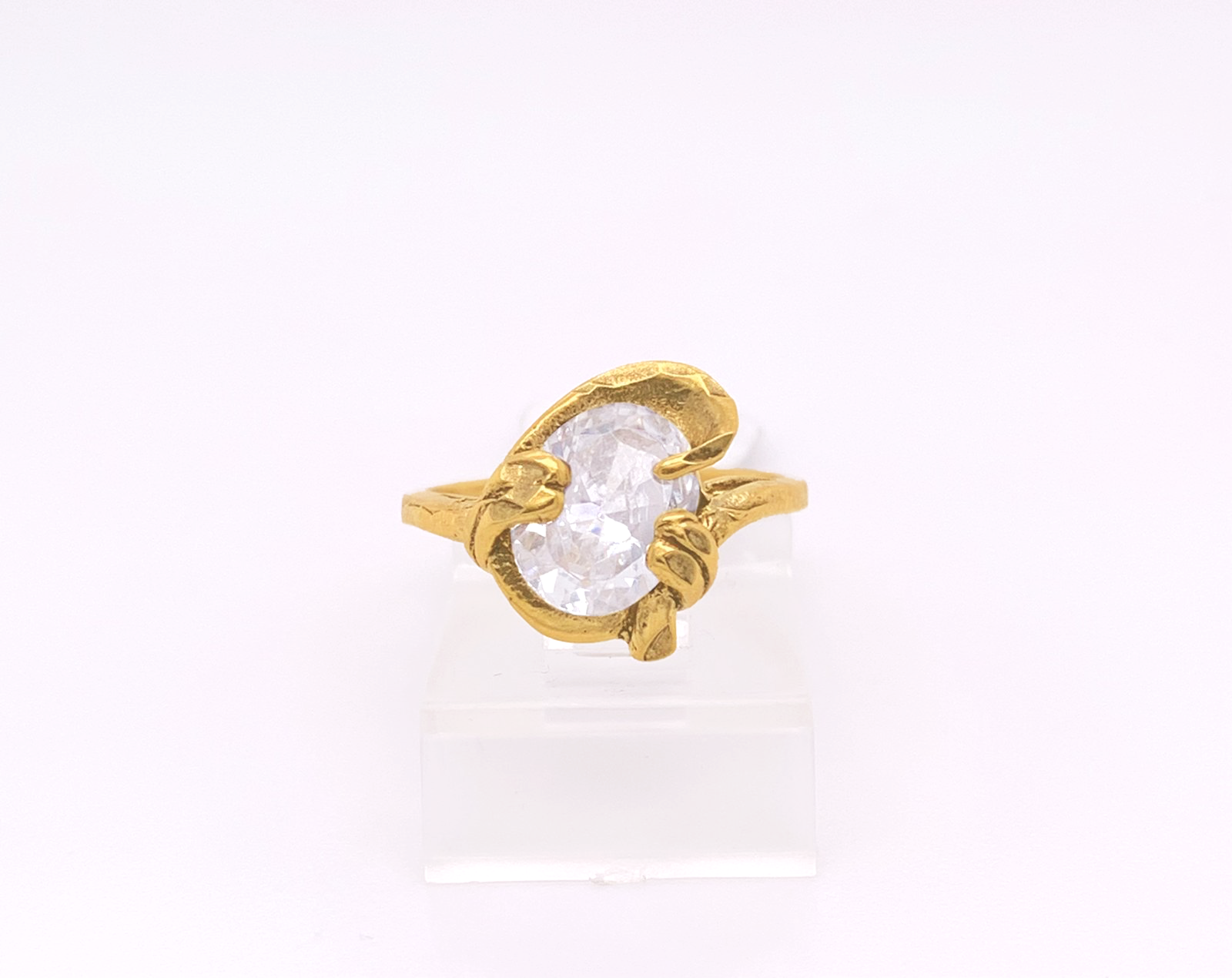 Gold Ladie Ring