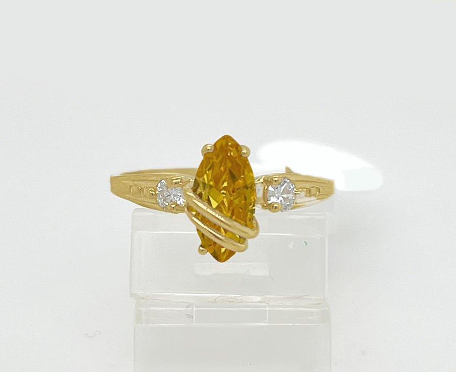 Gold Ladie Ring