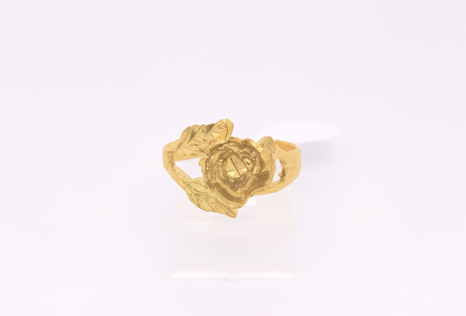 Gold Ladie Ring