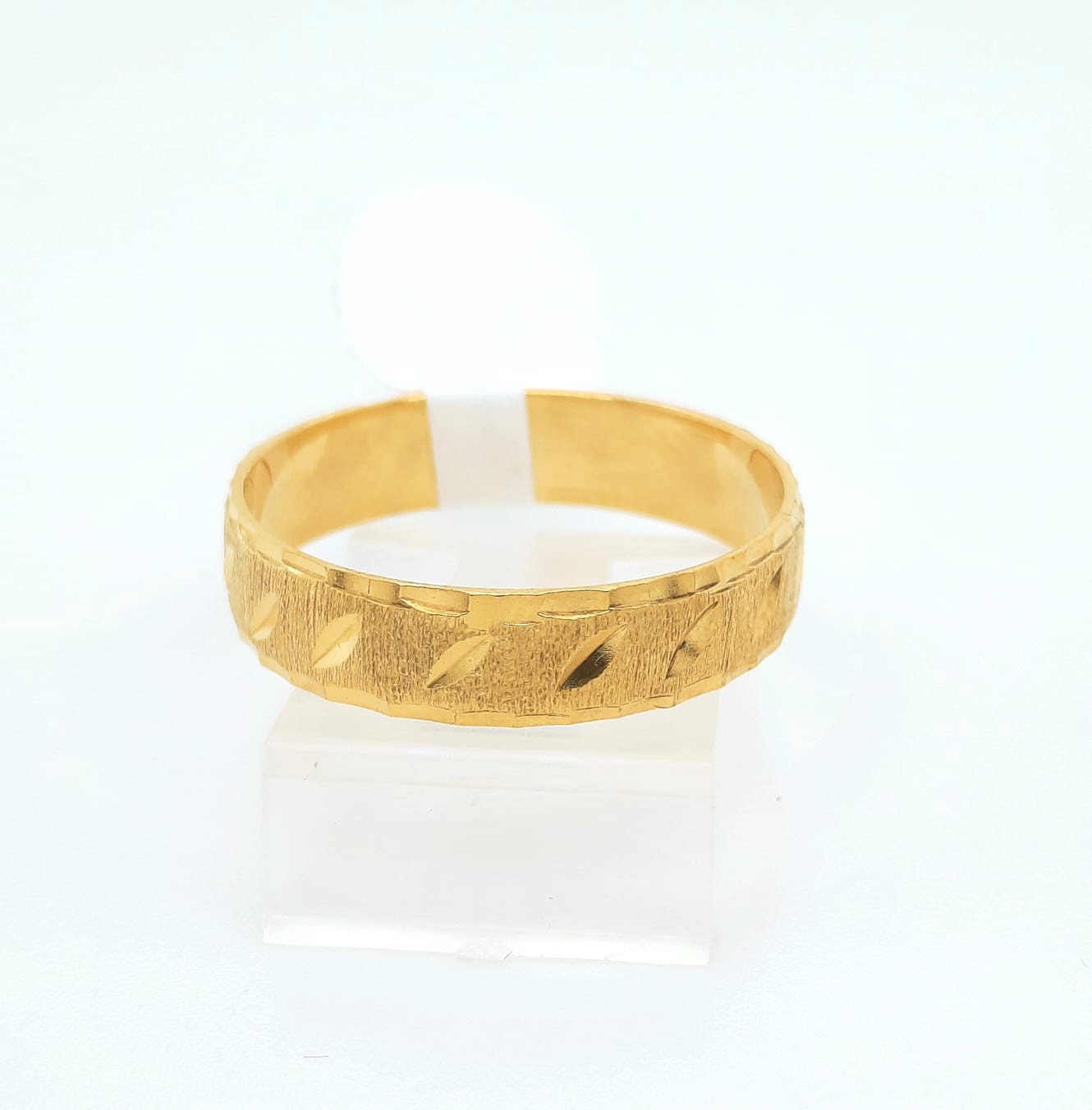 Gold Ladie Wedding Ring