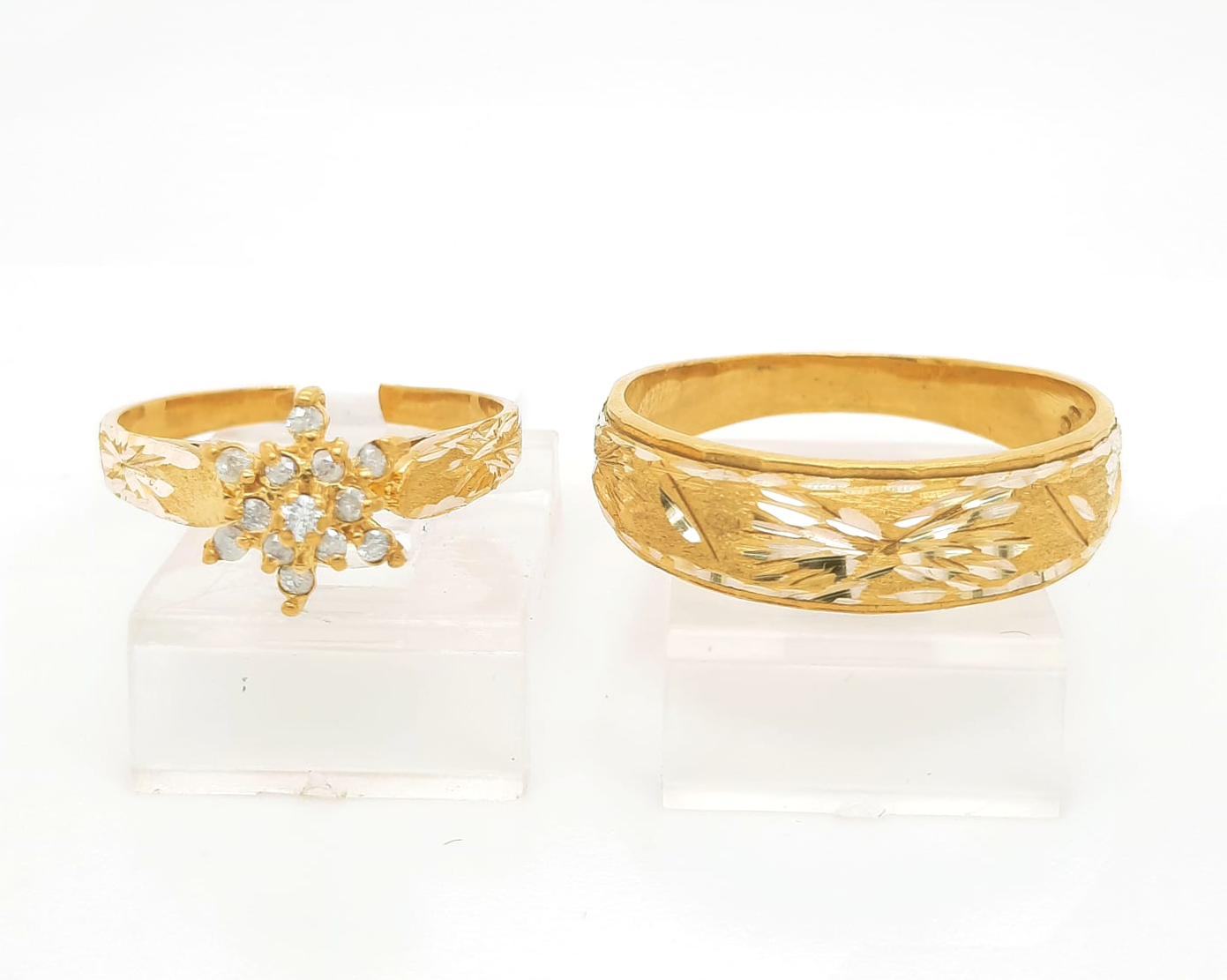 Gold His and Her Wedding Set