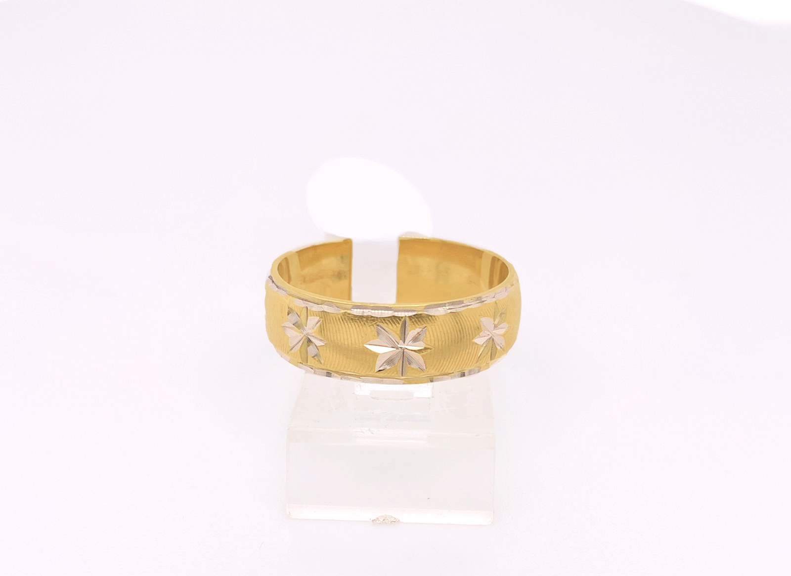 Gold Gent Wedding Ring