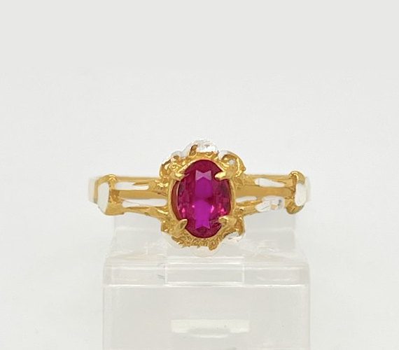 Gold Ladie Ring
