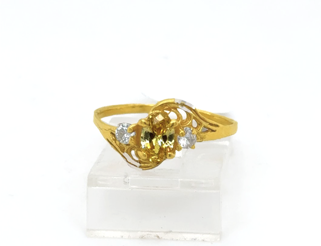 Gold Ladie Ring