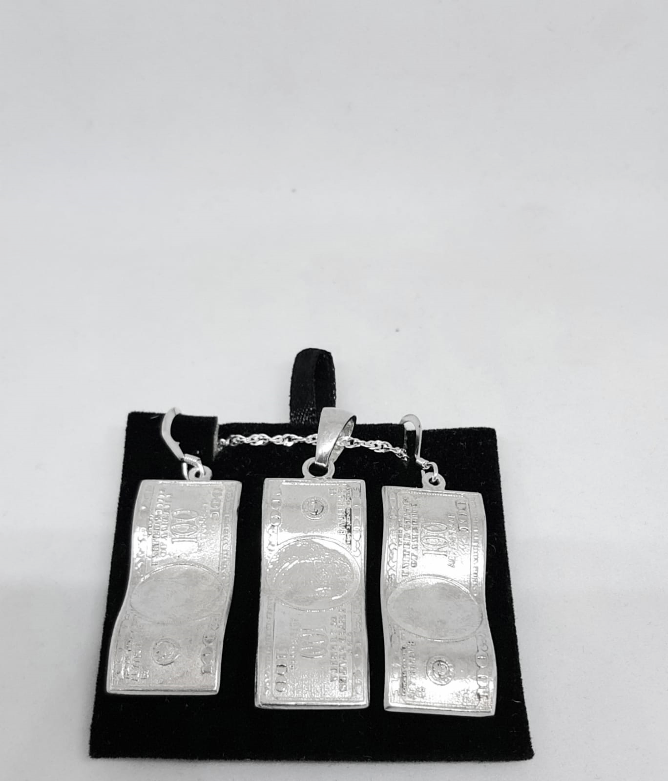 Silver Ladie Chain Set