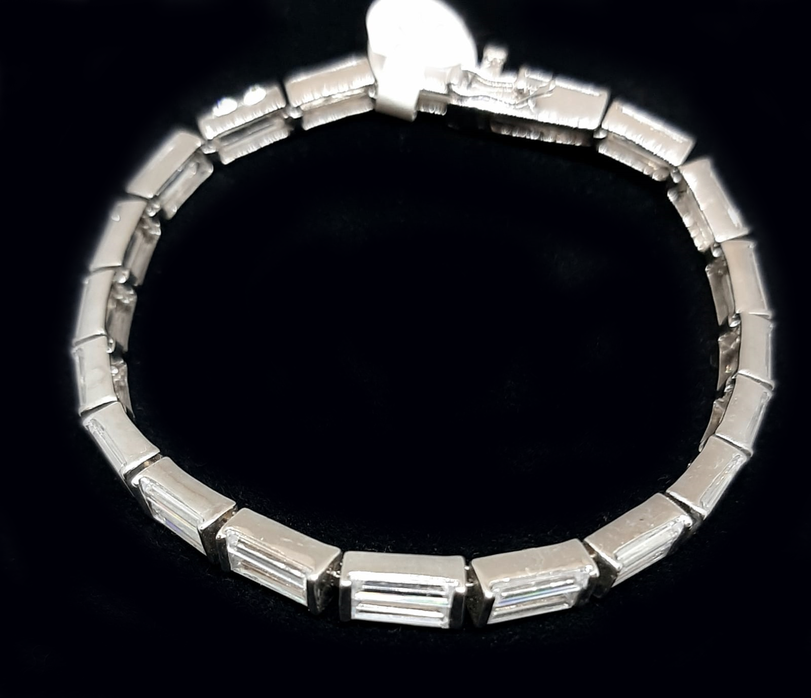 Silver Ladie Hand Band